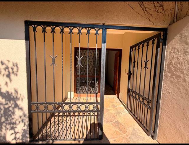 3 BEDROOM PROPERTY TO RENT IN ALPHEN PARK